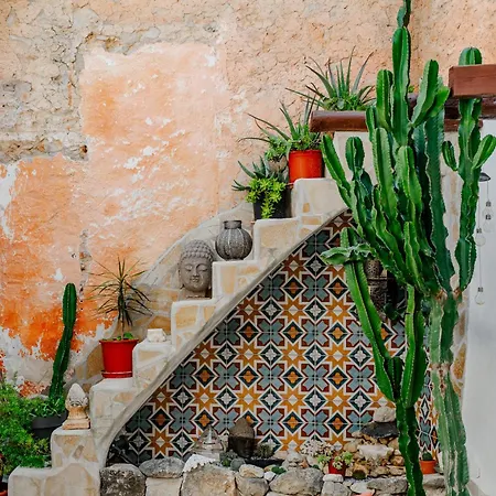 La Isla Santa Maria Bed & Breakfast Pego