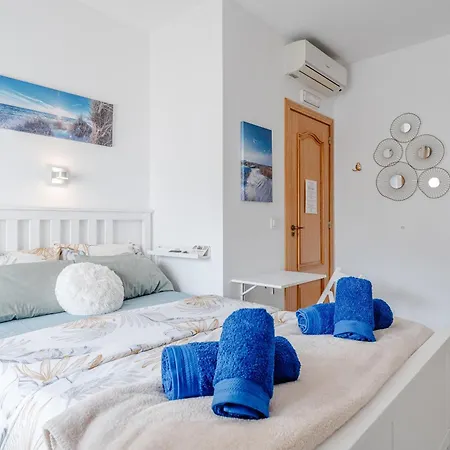 La Isla Santa Maria Bed & Breakfast Pego